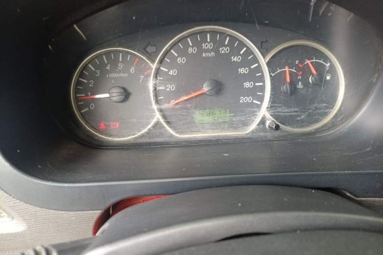 Used Wuling Hongguang 2013 1.5L Base Version Odometer Close Up