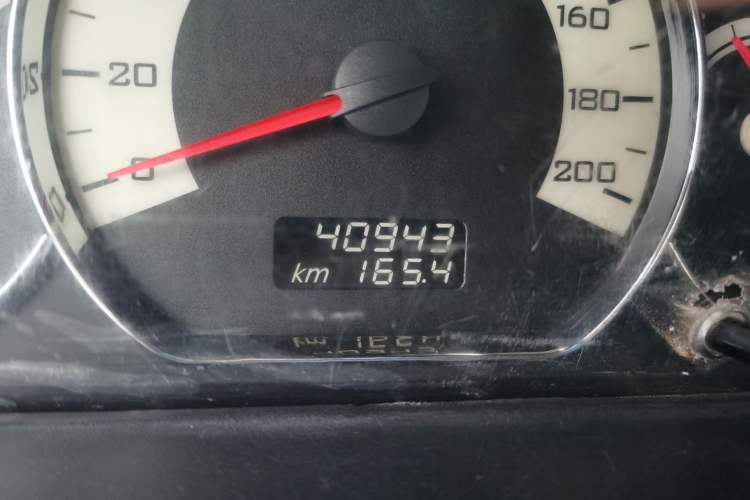 Used Wuling Hongguang 2013 1.5L S Luxury Model Odometer Close Up