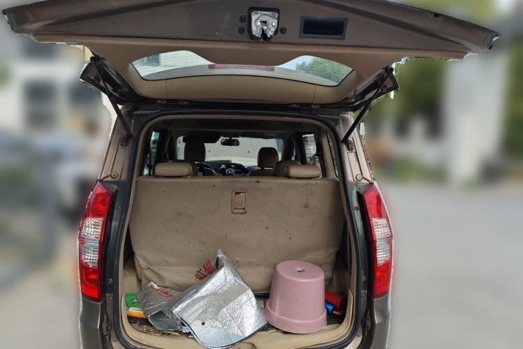 Used Wuling Hongguang 2013 1.5L S Luxury Model Trunk