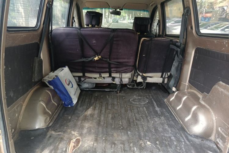 Used Wuling Hongguang 2013 1.5L Base Version Trunk