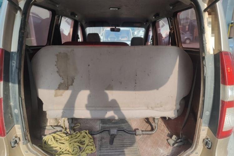 Used Wuling Hongguang 2013 1.5L Base Version Trunk
