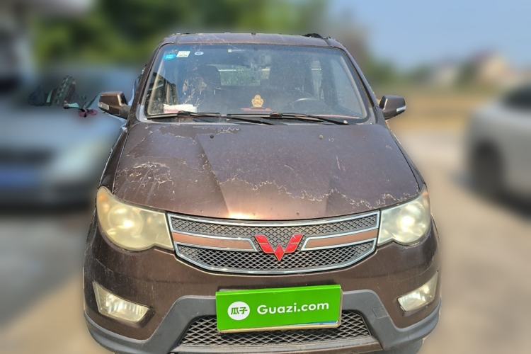 Used Wuling Hongguang 2013 1.2L S Comfort Model China IV Standard Front