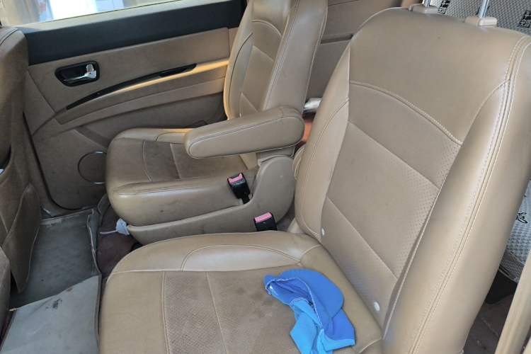 Used Wuling Hongguang 2013 1.2L S Comfort Model China IV Standard Left Rear Seat