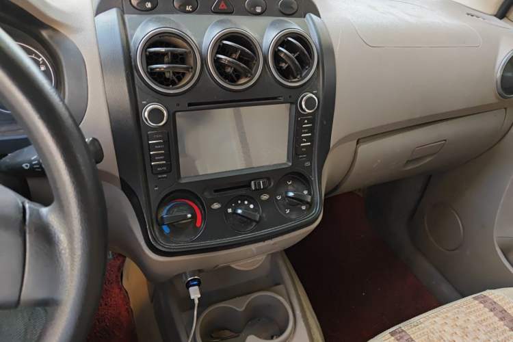 Used Wuling Hongguang 2013 1.5L Comfort Model Audio And AC Panel