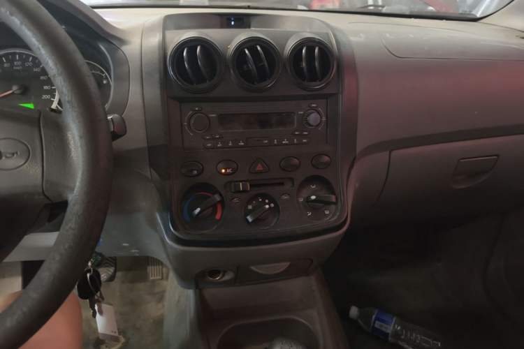 Used Wuling Hongguang 2013 1.5L Base Version Audio And AC Panel
