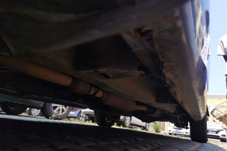 Used Wuling Hongguang 2013 1.5L Comfort Model Chassis Front Left