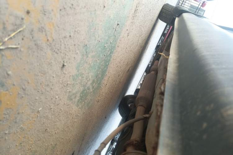 Used Wuling Hongguang 2013 1.5L Standard Version Chassis Front Left