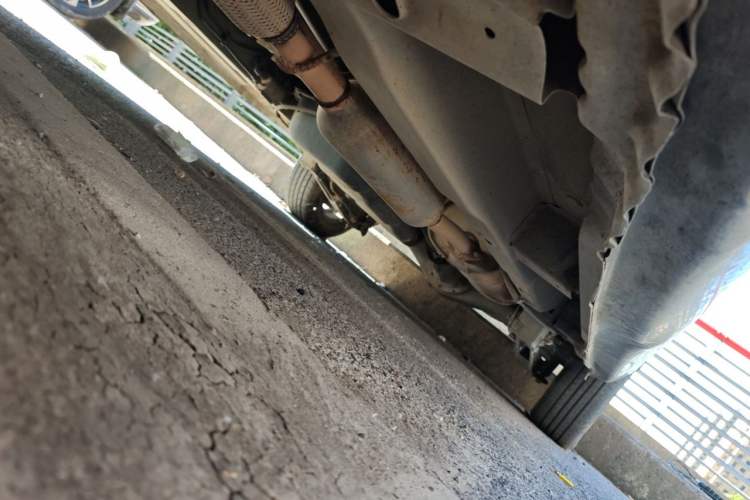 Used Wuling Hongguang 2013 1.5L Comfort Model Chassis Front Left