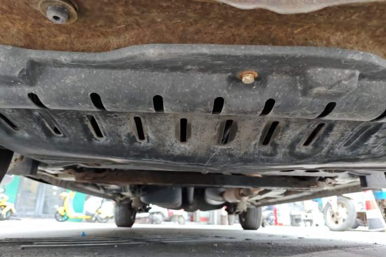 Used Wuling Hongguang 2013 1.5L S Comfort Model Chassis Front