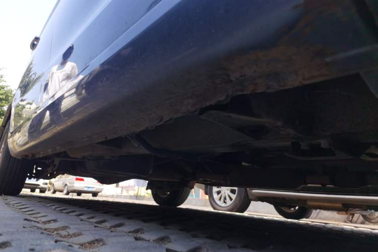 Used Wuling Hongguang 2013 1.5L Comfort Model Chassis Front Right