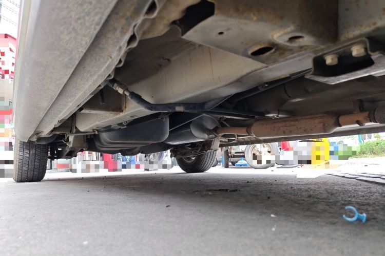Used Wuling Hongguang 2013 1.5L S Comfort Model Chassis Front Right
