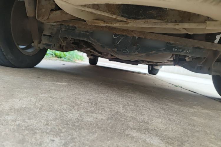 Used Wuling Hongguang 2013 1.5L Standard Version Chassis Rear