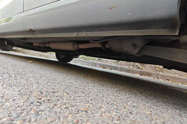 Used Wuling Hongguang 2013 1.5L Comfort Model Chassis Rear Left