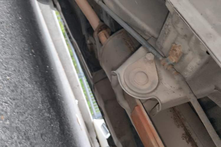 Used Wuling Hongguang 2013 1.5L Base Version Chassis Rear Left