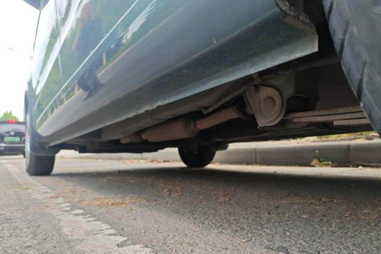 Used Wuling Hongguang 2013 1.5L Base Version Chassis Rear Left