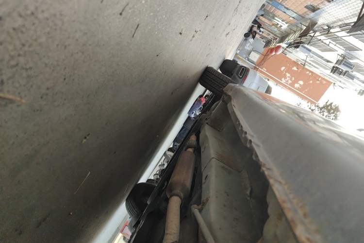 Used Wuling Hongguang 2013 1.5L Base Version Chassis Rear Left