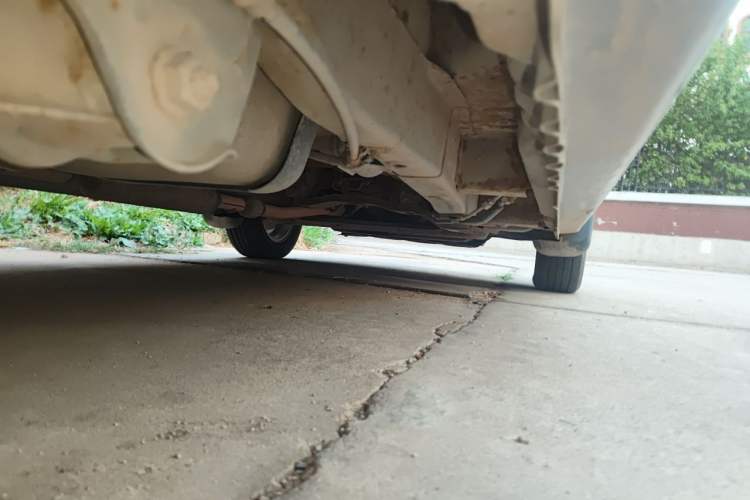 Used Wuling Hongguang 2013 1.5L Standard Version Chassis Rear Right