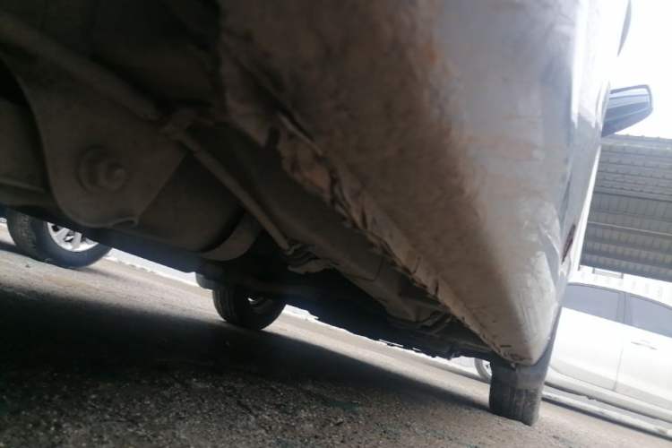 Used Wuling Hongguang 2013 1.5L Luxury Model Chassis Rear Right