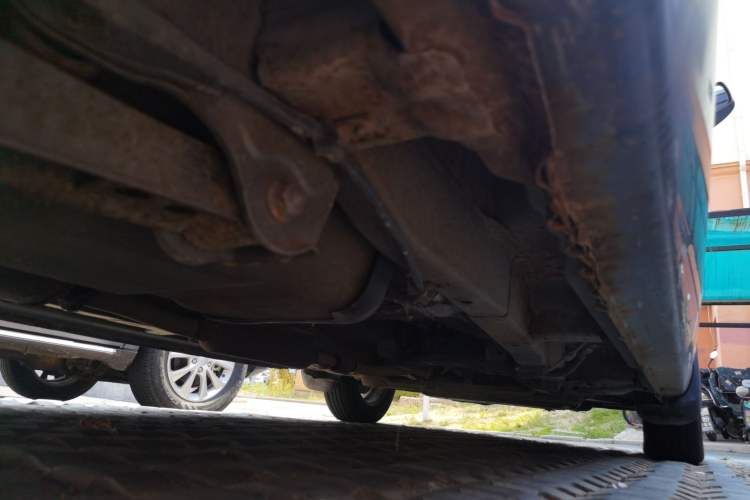 Used Wuling Hongguang 2013 1.5L Comfort Model Chassis Rear Right