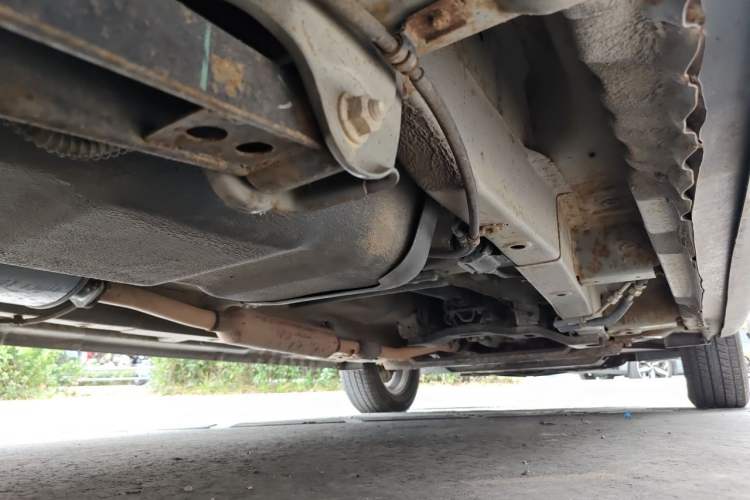 Used Wuling Hongguang 2013 1.5L S Comfort Model Chassis Rear Right