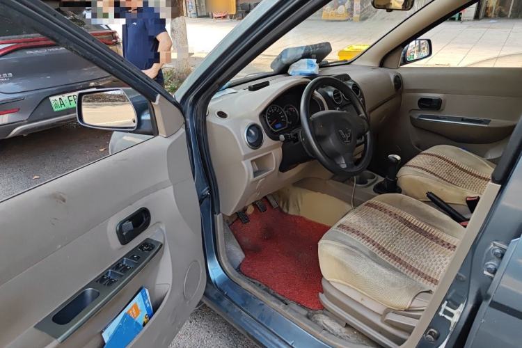 Used Wuling Hongguang 2013 1.5L Comfort Model Driver Seat