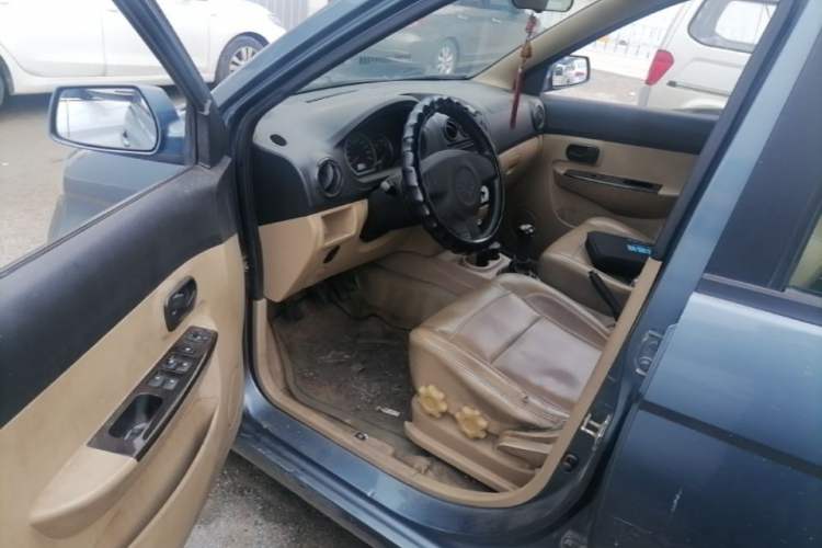 Used Wuling Hongguang 2013 1.5L Luxury Model Driver Seat