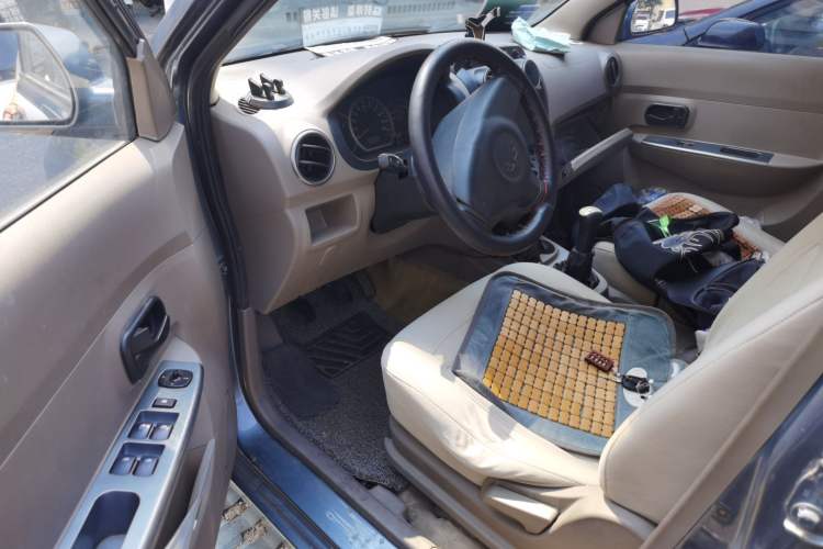 Used Wuling Hongguang 2013 1.5L Comfort Model Driver Seat