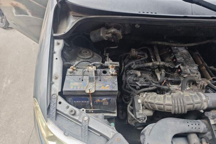 Used Wuling Hongguang 2013 1.5L S Comfort Model Engine Bay Right