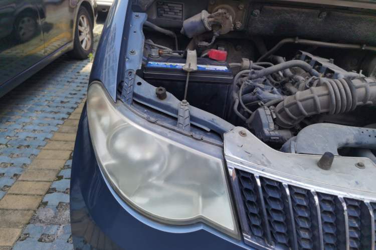 Used Wuling Hongguang 2013 1.5L Comfort Model Engine Bay Right