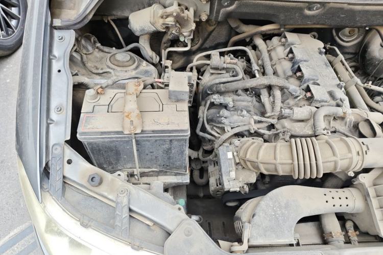 Used Wuling Hongguang 2013 1.5L S Comfort Model Engine Bay Right