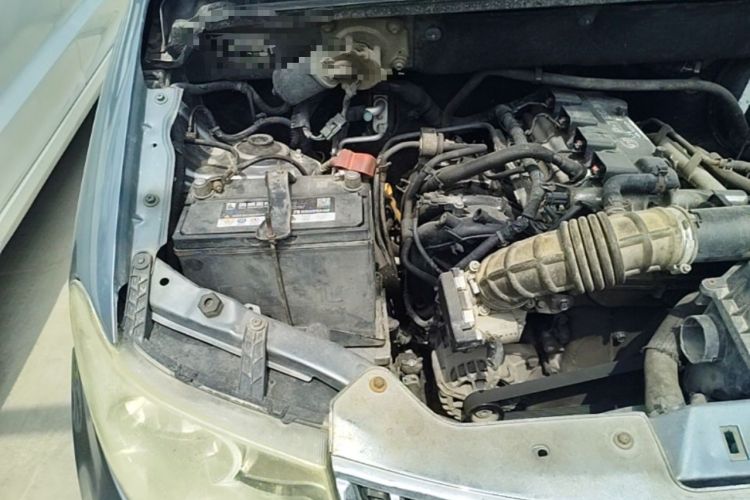 Used Wuling Hongguang 2013 1.5L Comfort Model Engine Bay Right