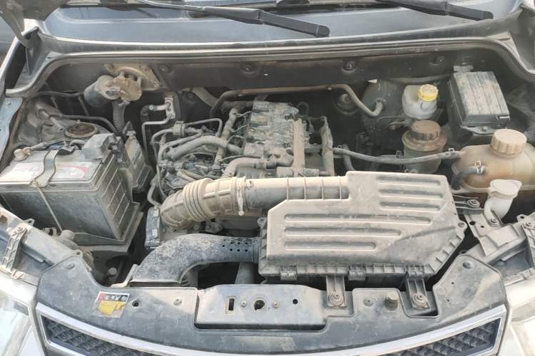 Used Wuling Hongguang 2013 1.5L S Comfort Model Engine Bay