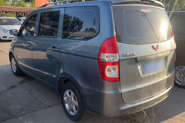 Used Wuling Hongguang 2013 1.5L Base Version Exterior 3
