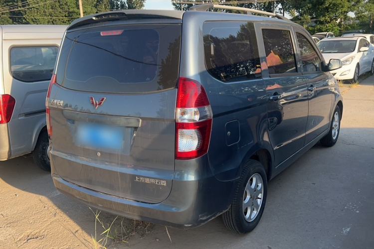 Used Wuling Hongguang 2013 1.5L Base Version Exterior 4
