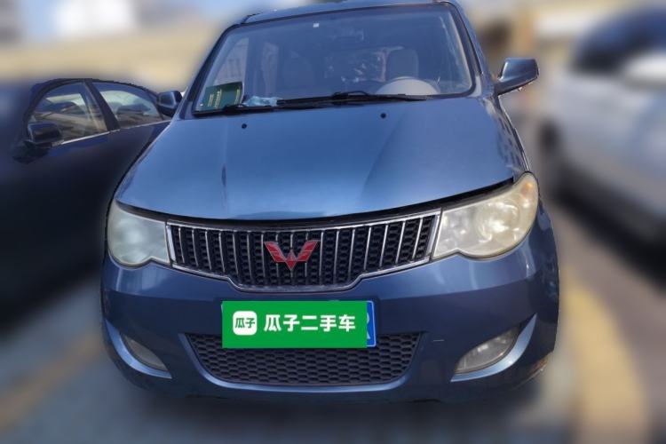 Used Wuling Hongguang 2013 1.5L Comfort Model Front