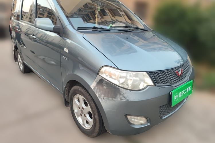 Used Wuling Hongguang 2013 1.5L Standard Version Front Right 45 Deg