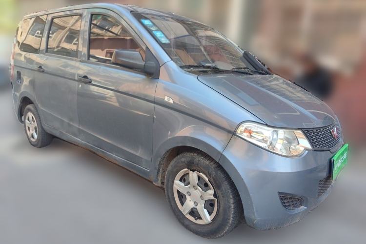 Used Wuling Hongguang 2013 1.5L Base Version Front Right 45 Deg