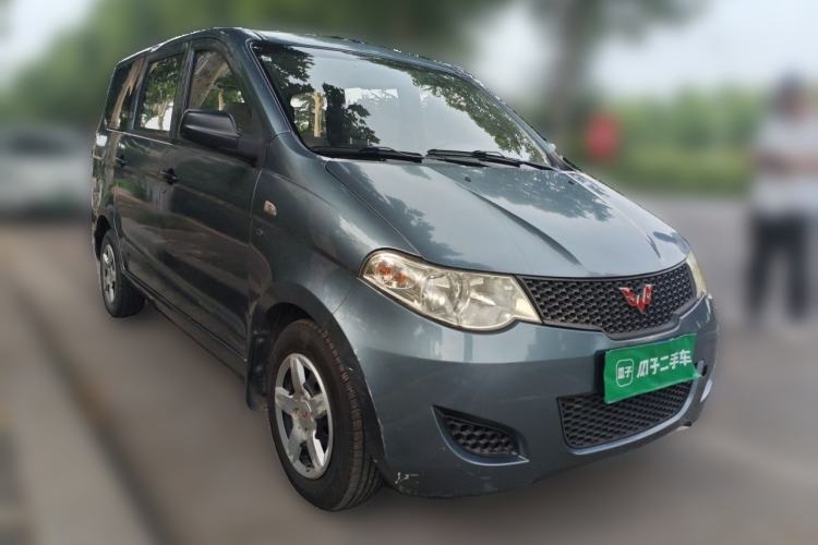 Used Wuling Hongguang 2013 1.5L Base Version Front Right 45 Deg