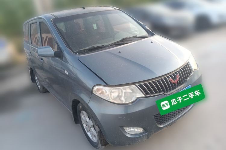 Used Wuling Hongguang 2013 1.5L Standard Version Front Right 45 Deg