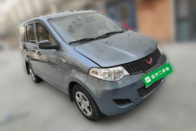 Used Wuling Hongguang 2013 1.5L Base Version Front Right 45 Deg