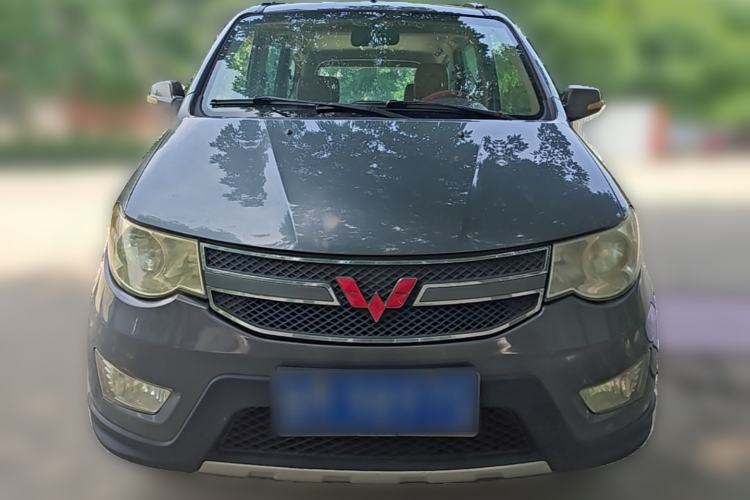 Used Wuling Hongguang 2013 1.5L S Luxury Model Front