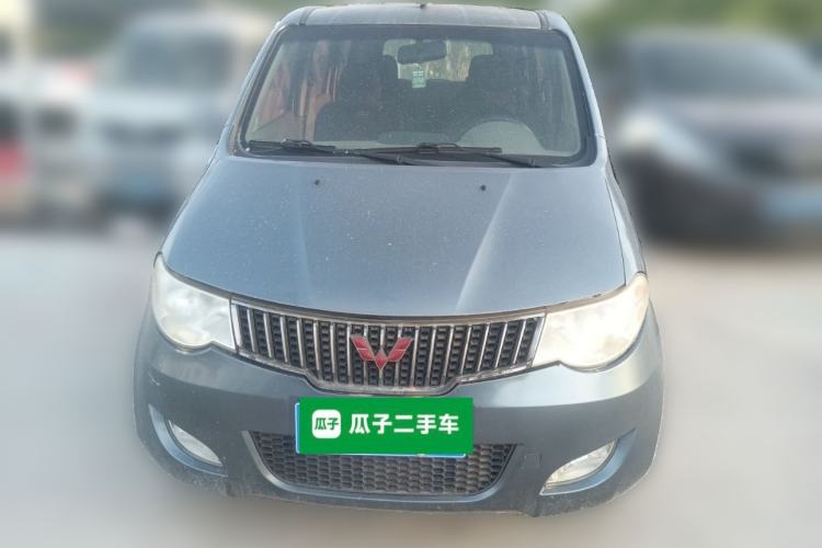 Used Wuling Hongguang 2013 1.5L Standard Version Front