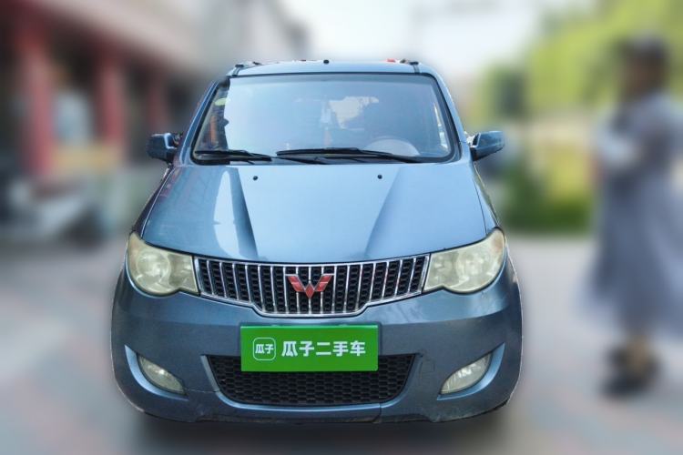 Used Wuling Hongguang 2013 1.5L Standard Version Front