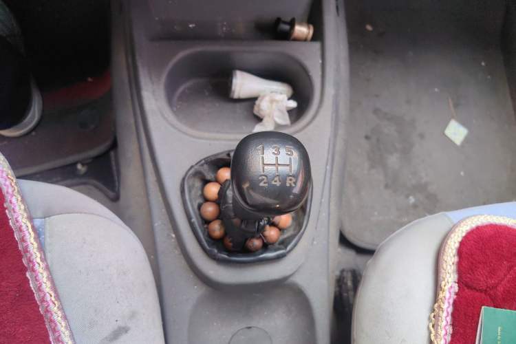 Used Wuling Hongguang 2013 1.5L Base Version Gear Lever