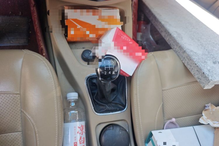 Used Wuling Hongguang 2013 1.2L S Comfort Model China IV Standard Gear Lever