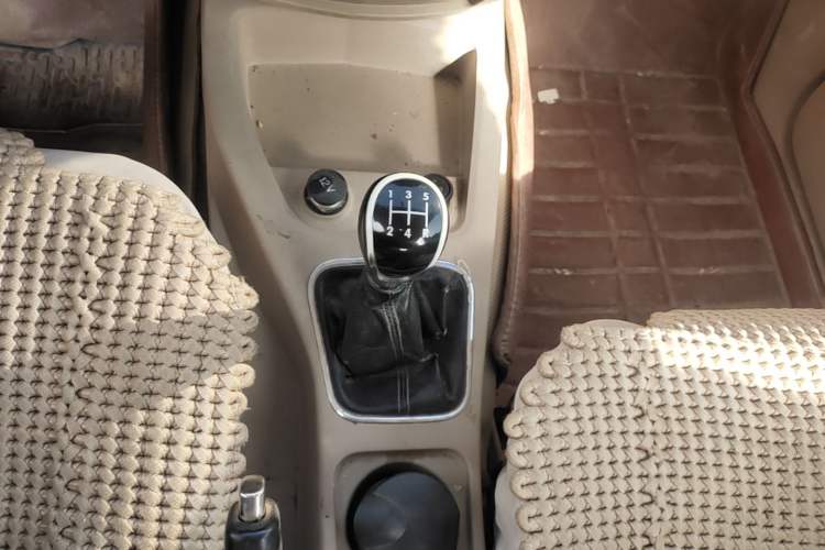 Used Wuling Hongguang 2013 1.5L S Comfort Model Gear Lever