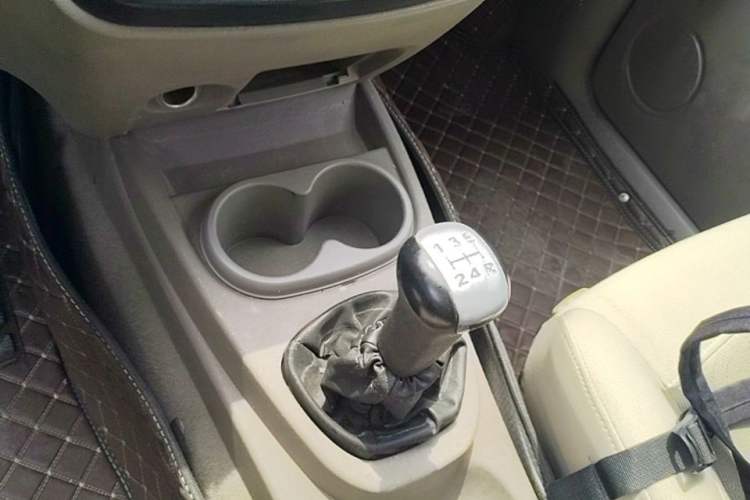 Used Wuling Hongguang 2013 1.5L Comfort Model Gear Lever