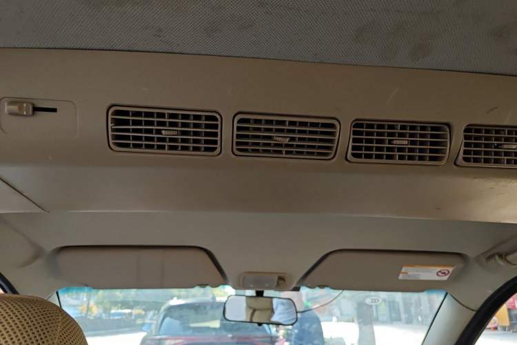 Used Wuling Hongguang 2013 1.5L Comfort Model Headliner