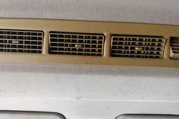Used Wuling Hongguang 2013 1.2L S Comfort Model China IV Standard Headliner