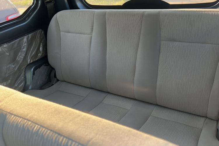 Used Wuling Hongguang 2013 1.5L Base Version Interior 4